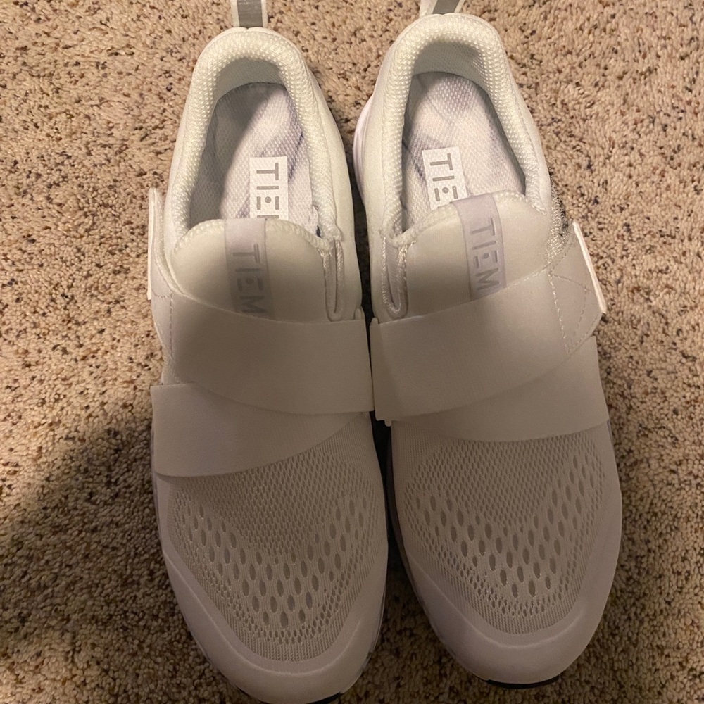 TIEM Spin Shoes -Size 7